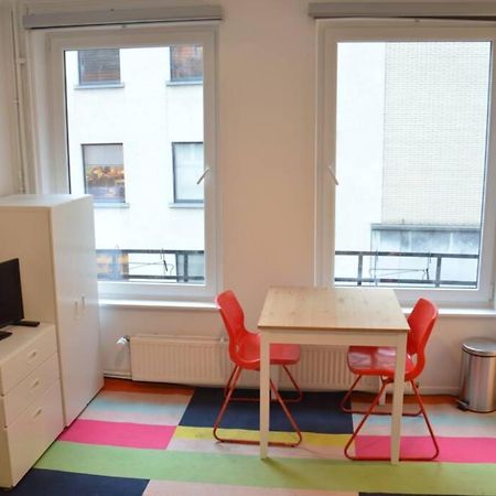 Apartament Nice Studio In Marolles Bruksela Zewnętrze zdjęcie