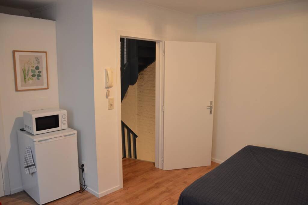 Apartament Nice Studio In Marolles Bruksela Zewnętrze zdjęcie